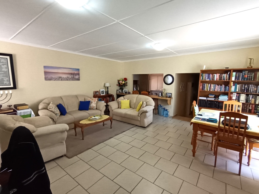 3 Bedroom Property for Sale in Jeffreys Bay Central Eastern Cape